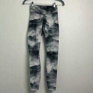 Nike| Dri-Fit Mesh Leggings with Attached Bike Shorts sz XS